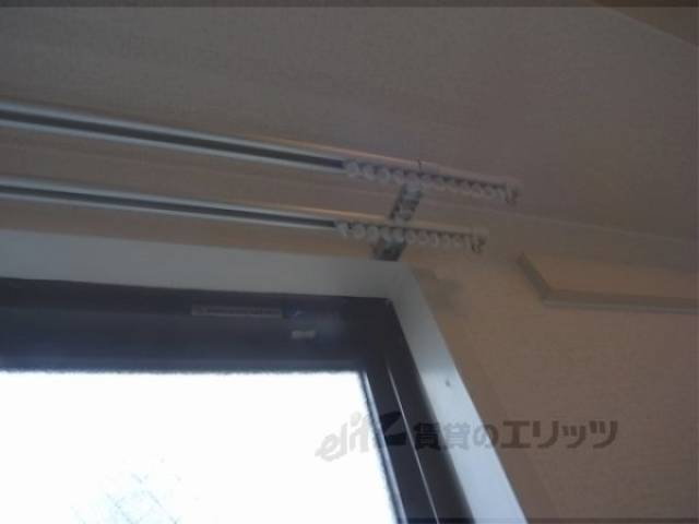 カーテンレール