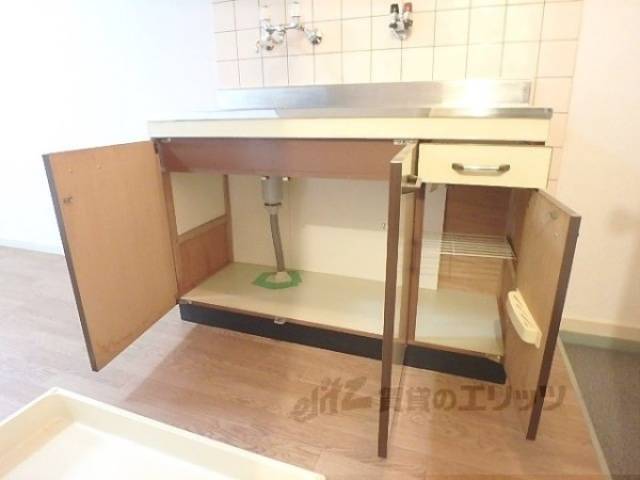 キッチン　下部収納