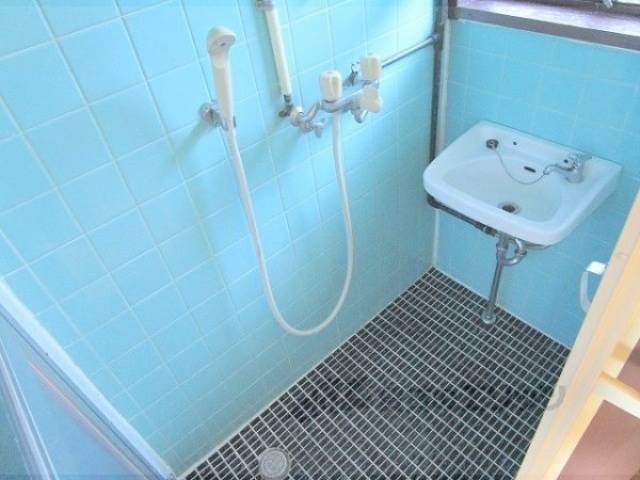 風呂　シャワールーム