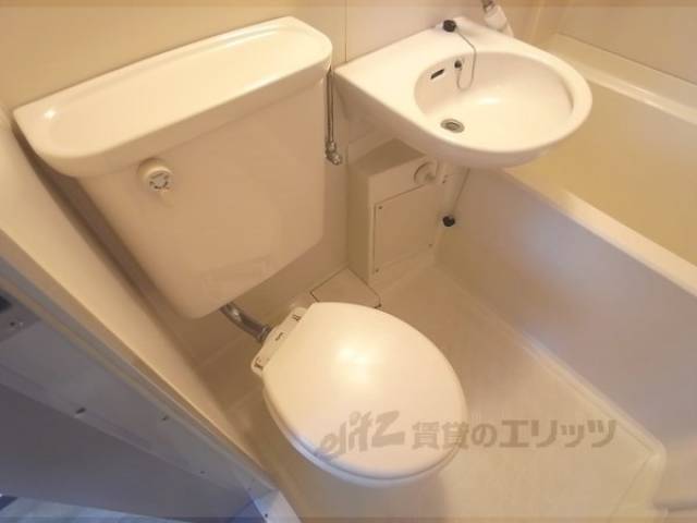 ユニットバス　トイレ