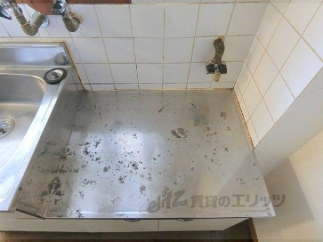 キッチン　コンロ置き場