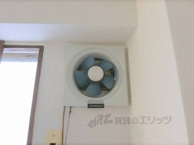 キッチン　換気扇