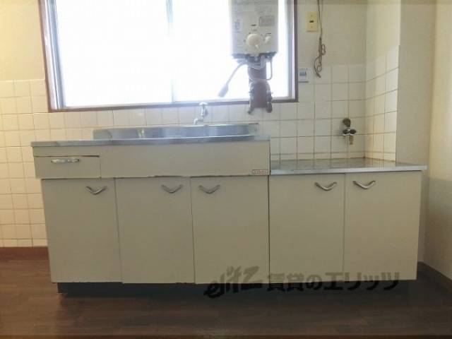 キッチン　下部収納