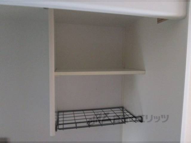 キッチン　上部収納