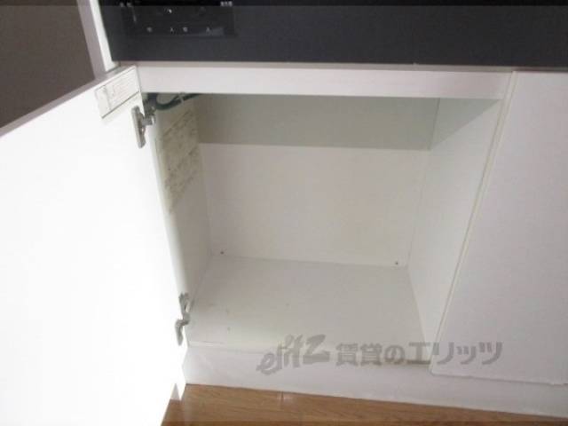 キッチン　下部収納