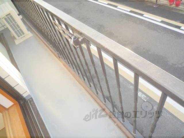 ベランダ　良く日が入ります。