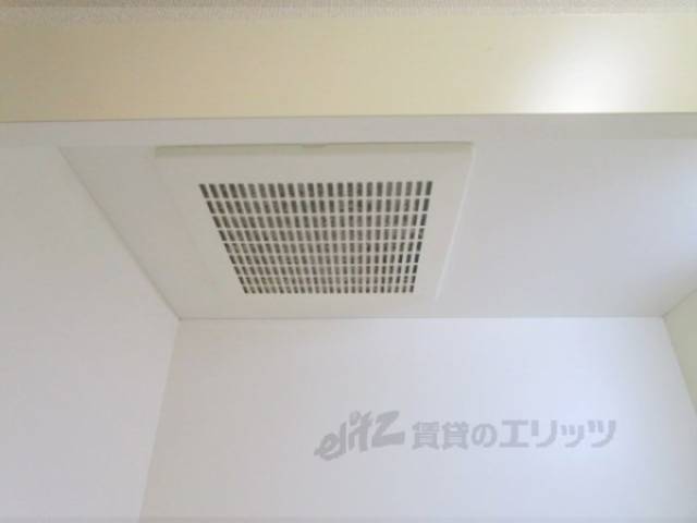 キッチン　換気扇