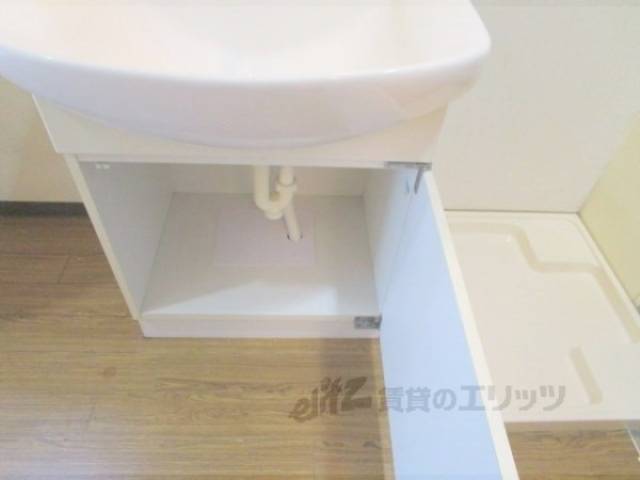 洗面所　収納下部