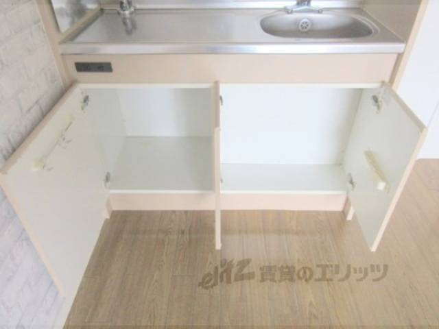 キッチン　収納