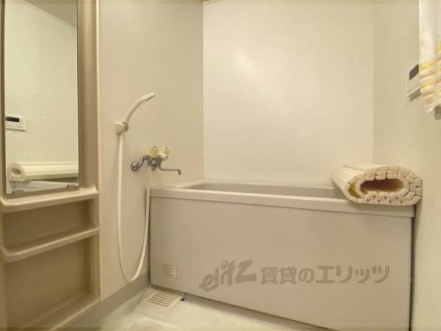 風呂　収納もお部屋に付いています