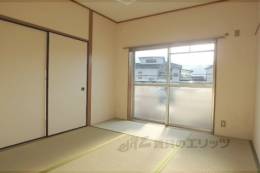 ラーバン嵯峨室内写真2