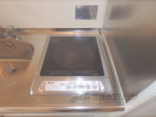 キッチン　電気コンロ