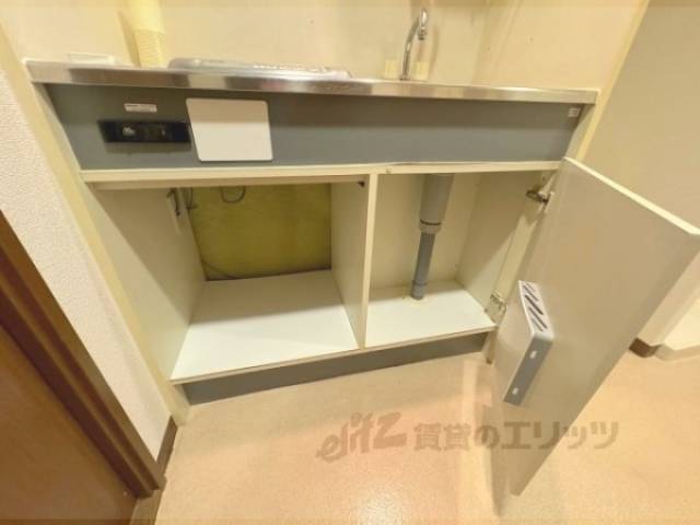 キッチン　下部収納