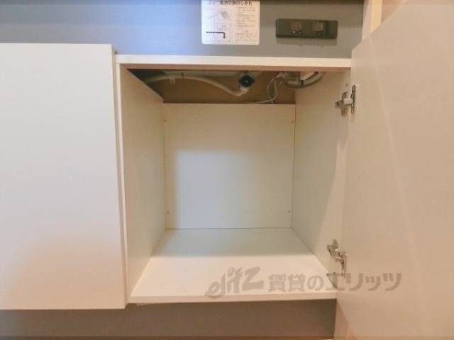 キッチン　キッチン下部収納