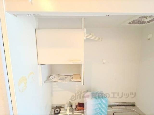 キッチン　上部収納