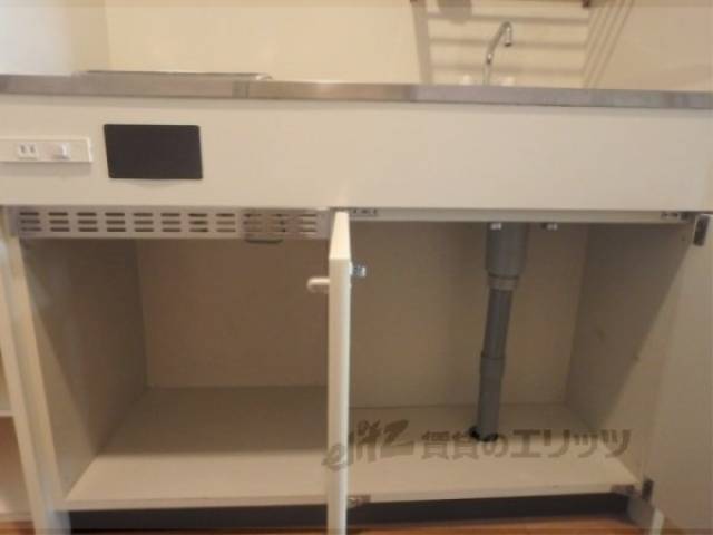 キッチン　キッチン下部収納