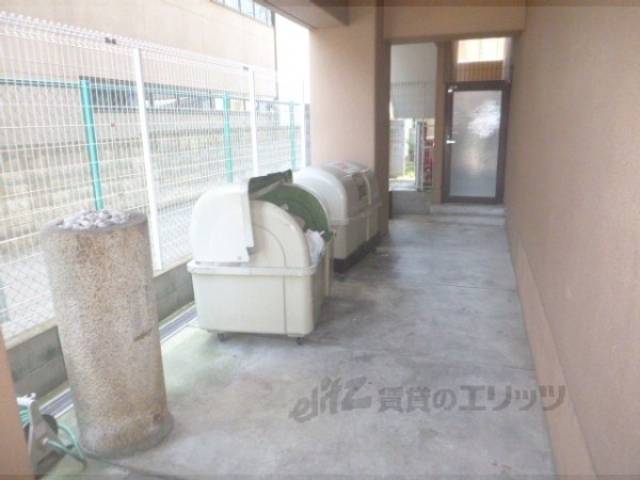 ゴミ置き場