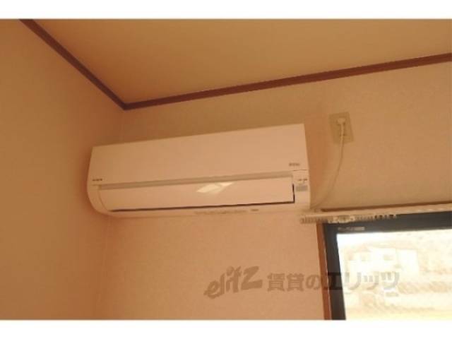 洋室　エアコン