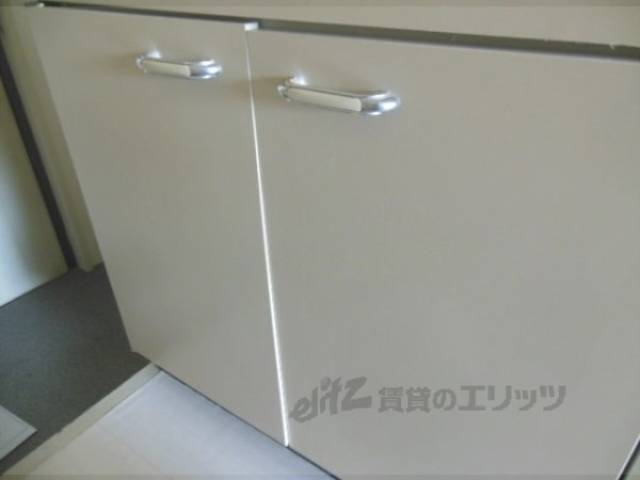 キッチン　下部収納