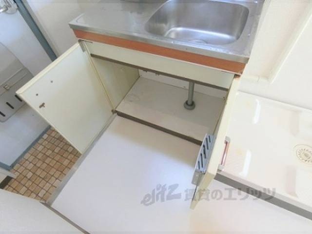 キッチン　下収納