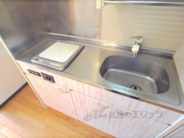 キッチン　収納