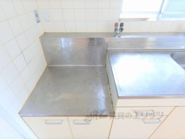 キッチン　コンロ置き場