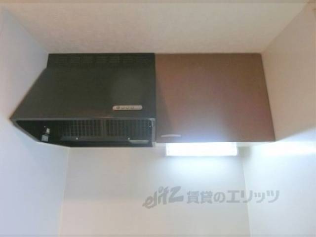 キッチン　上部収納