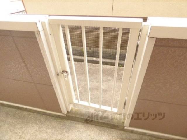 ベランダ　出入口