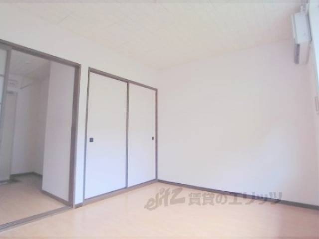居室　6帖のお部屋です。