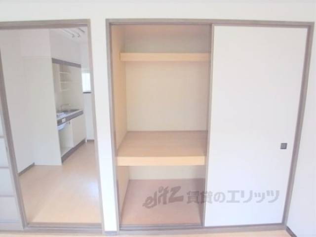 収納　広く物の出し入れが便利です。