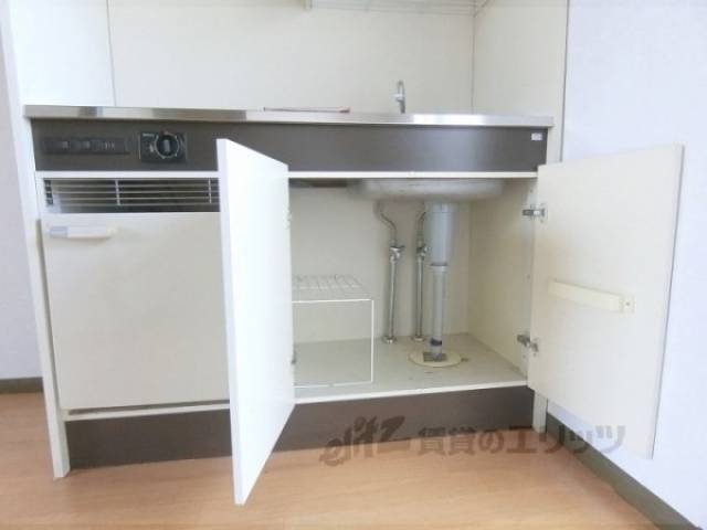 キッチン　下部収納