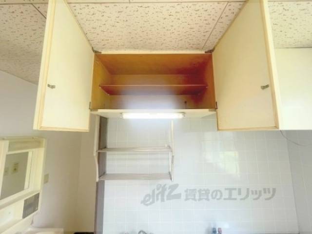 キッチン　収納