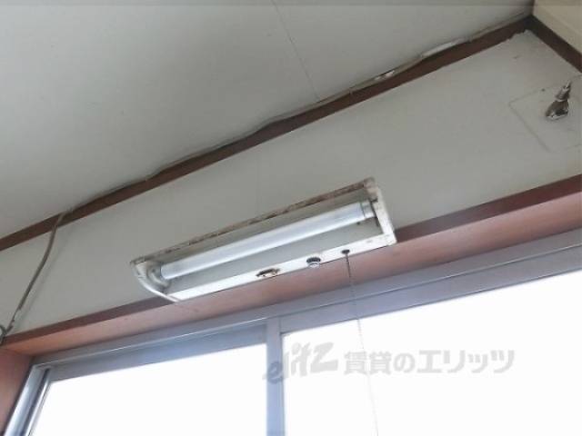 キッチン　照明
