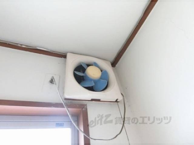 キッチン　換気扇