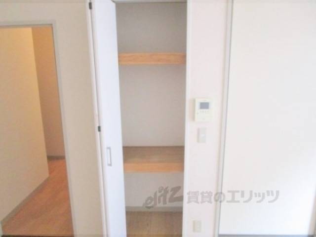 収納　リビング