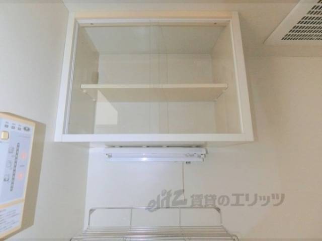 キッチン　キッチン上部収納