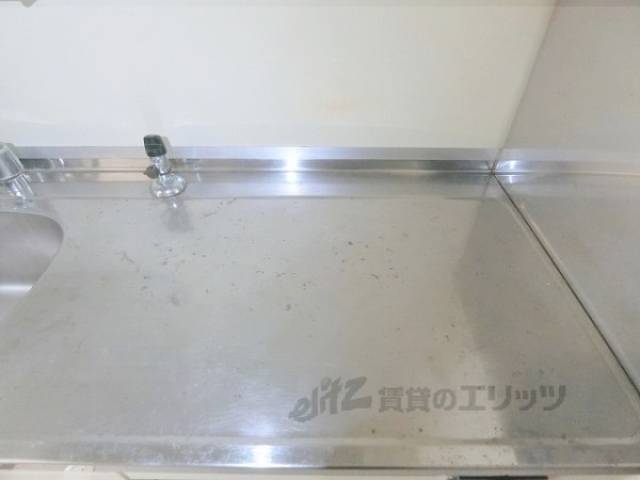 キッチン　コンロ置き場