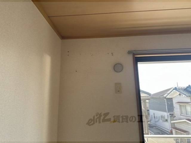 エアコン　設置位置