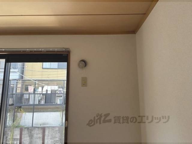 エアコン　設置位置