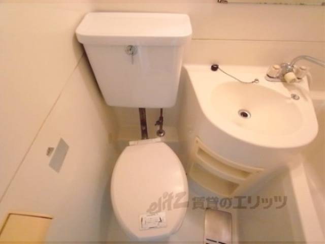 ユニットバス　トイレ