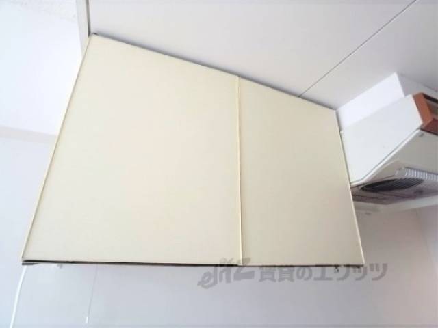 キッチン　上部収納