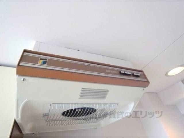 キッチン　換気扇