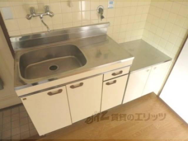 キッチン　2口コンロ設置可・スペースのあるキッチン