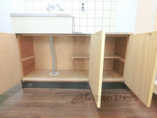 キッチン　下部収納