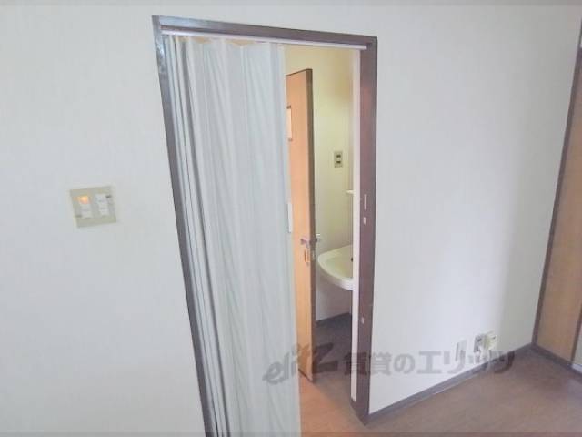 洗面所　カーテン