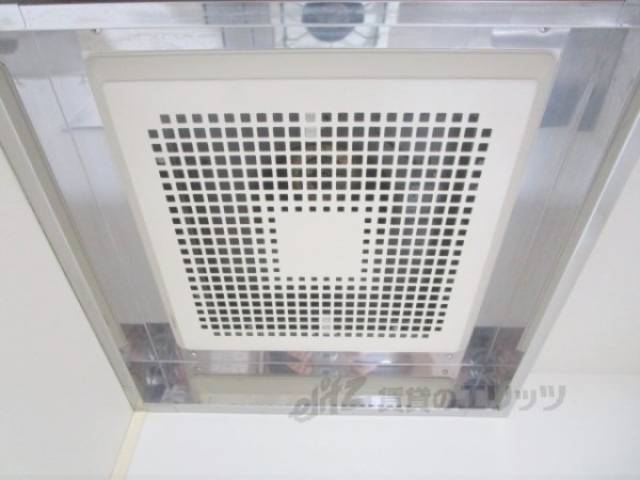 キッチン　換気扇