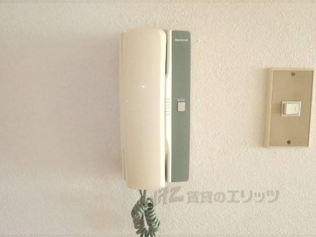 インターホン