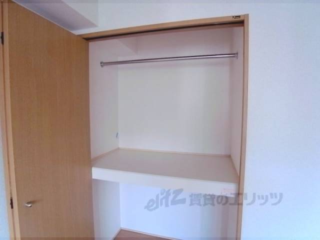 収納　上段