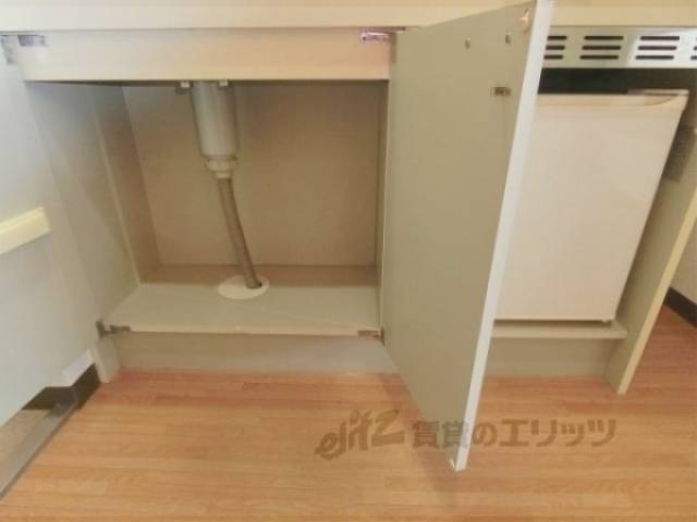 キッチン　下部収納