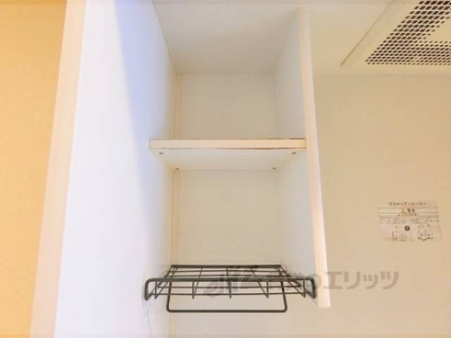 キッチン　上部収納